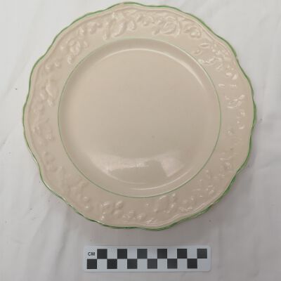 Set, Tableware