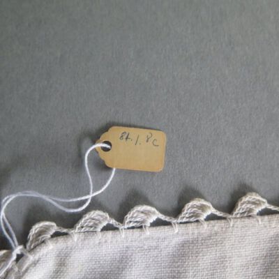 Number of furniture scarf: Origsize: 7.5" (w) x 13" (l); Origformat: Artifact