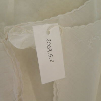 Number of slip: Origsize: 14" (w) x 18" (l); Origformat: Artifact