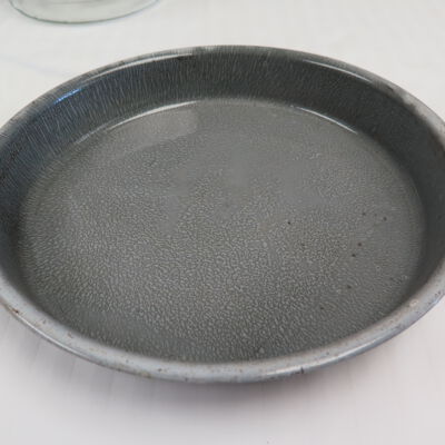 Pan, Pie