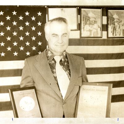 Safety Award 08/11/1976