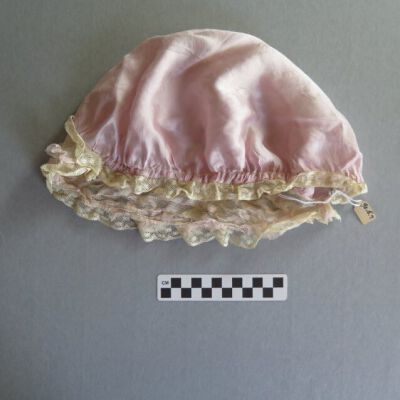 Front of cap: Origsize: 9.5" (diam); Origformat: Artifact