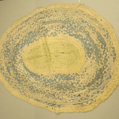 Rug