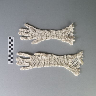 Front of gloves: Origsize: 2" (w) x 12" (l); Origformat: Artifact