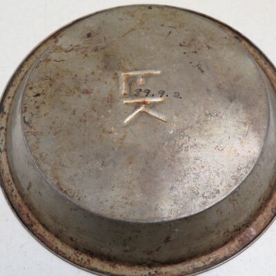 Pan, Pie