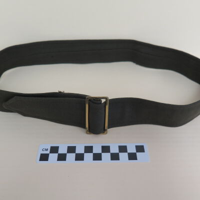 Belt standing up: Origsize: 1.5" (w) x 37" (l); Origformat: Artifact