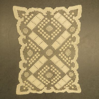 Scarf, Bureau
