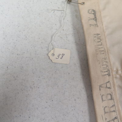 Number on flag.: Origformat: Artifact