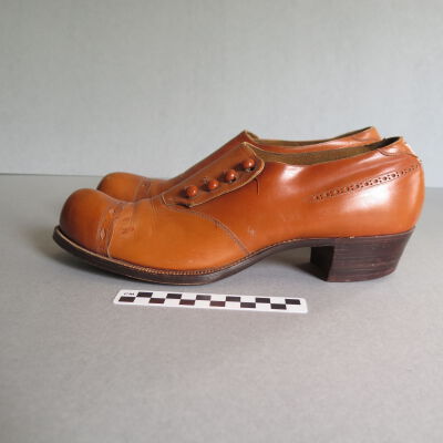 Shoe