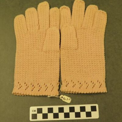 Front of gloves.: Origsize: 7.5" (w) x 3.5" (l); Origformat: Artifact