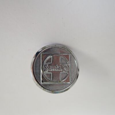 Front of button: Origsize: 1" (dia); Origformat: Artifact