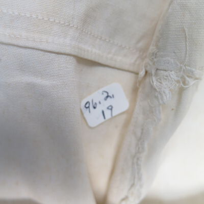 Number on pants.: Origsize: 14" (w) x 12" (l); Origformat: Artifact