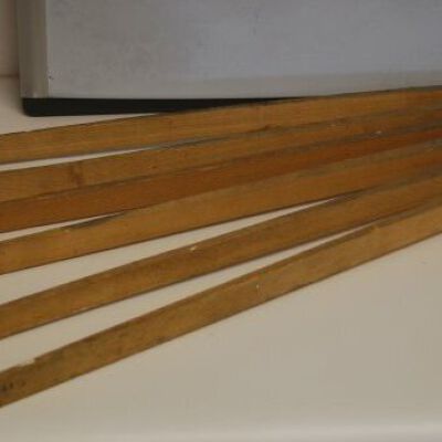 Drying rack: Origsize: 1" (h) x 4.5" (w) x; Origformat: Artifact