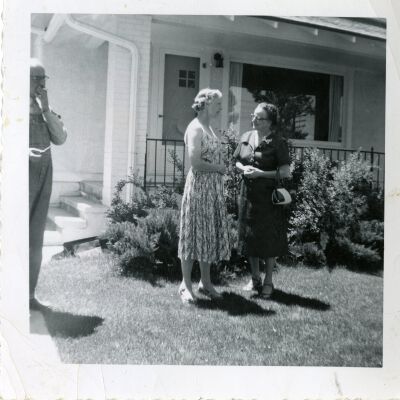 Photo of Lillian Huddart (?)