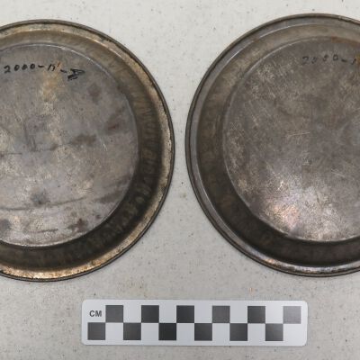 Bottom Side: Origsize: 6"(Dia); Origformat: Artifact