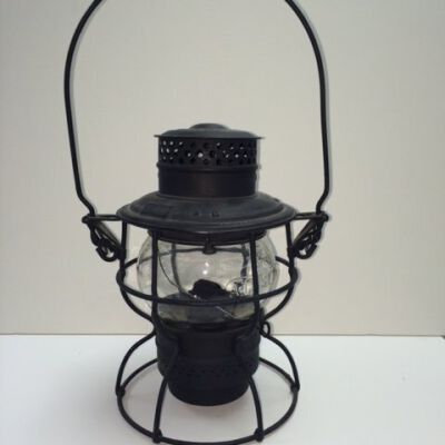 Atchison, Topeka & Santa Fe Railway Kerosene Lantern