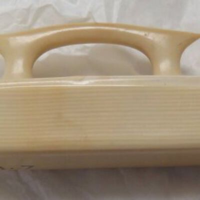 Side of manicure tool: Origsize: 1.25" (h) x 5.5" (l); Origformat: Artifact