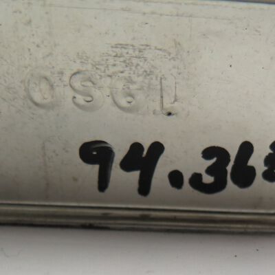 Bottom of tin: Origsize: 2.5" (h) x 2.25" (w); Origformat: Artifact