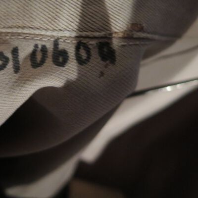 Number on shirt.: Origformat: Artifact