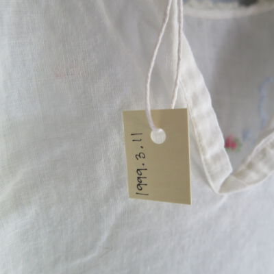 Number of dress: Origsize: 10" (w) x 17" (l); Origformat: Artifact