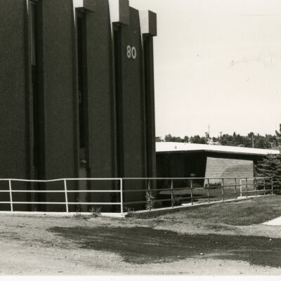 80 Garden Center