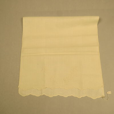 Scalloped-edge Towel