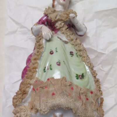 Figurine