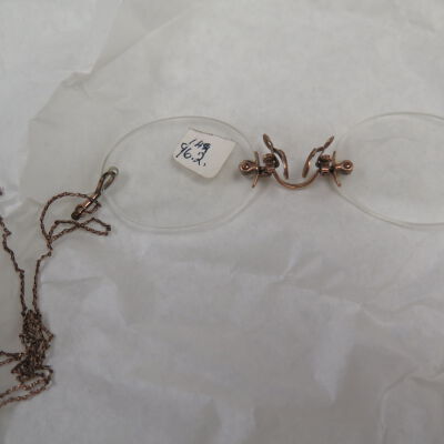 Eyeglasses