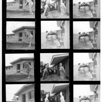 Women Promoting New Homes