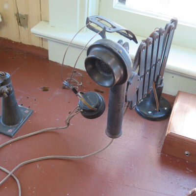 Western Electric Railroad Scissor Desk Telephone