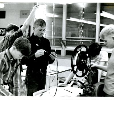 Broomfield Jr. High Art Class - Producing art film