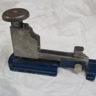 Stapler, Paper