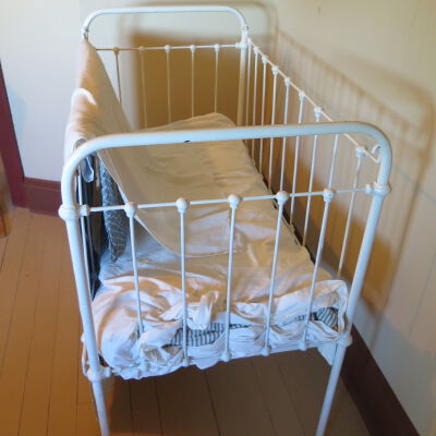 Crib