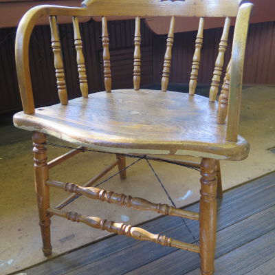 Chair, Captain's