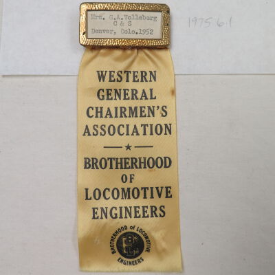 Nametag and Ribbon for Mrs. G.A. Volleberg