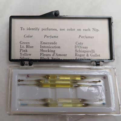 Inside of package: Origsize: 0.25" (h) x 3" (w) x; Origformat: Artifact