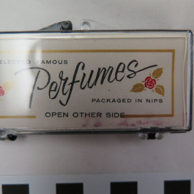 Front of package: Origsize: 0.25" (h) x 3" (w) x; Origformat: Artifact