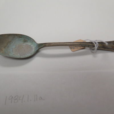 Spoon, Feeding