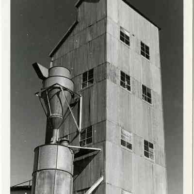Zang Grain Elevator