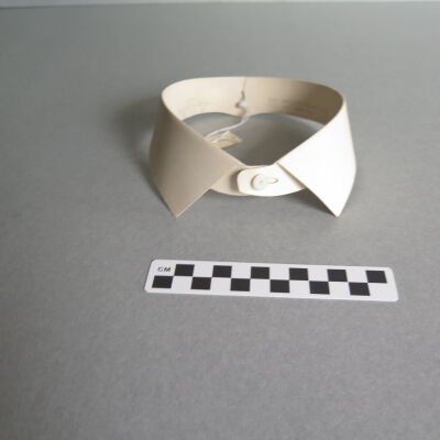 Collar