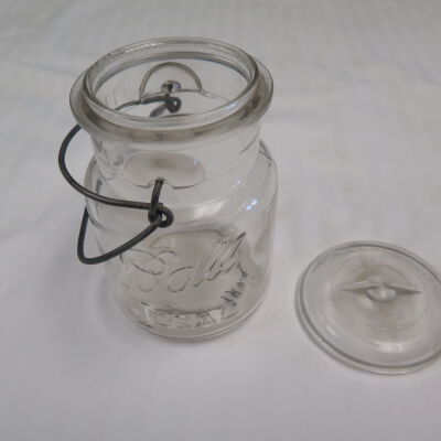 Jar and lid.: Origsize: 5.5" (h) x 3.25" (di; Origformat: Artifact