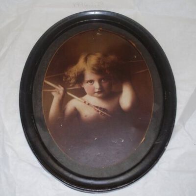Oval Cupid picture: Origsize: 10" (h) x 8" (w) x 0; Origformat: Artifact