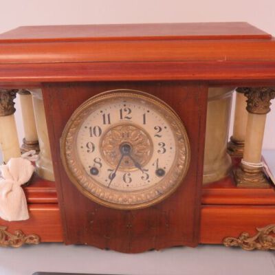 Front of clock: Origsize: 7" (h) x 11 (w); Origformat: Artifact