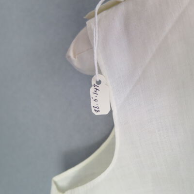 Number of slip: Origsize: 8" (w) x 15" (l); Origformat: Artifact