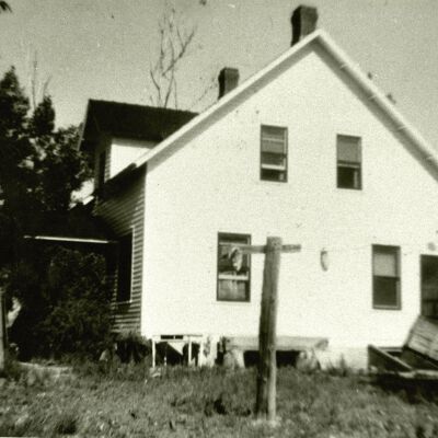 Viola Crooks family home near Mandelay 1895