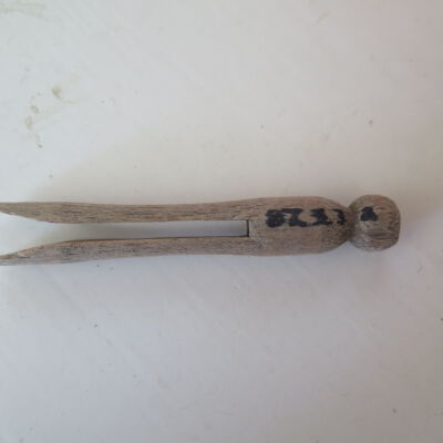 Clothespin