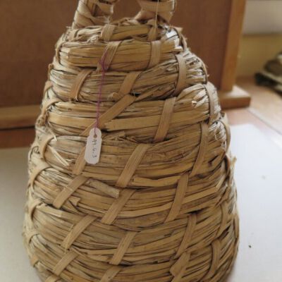 bee skep front