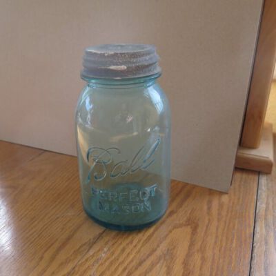 Ball jar with top