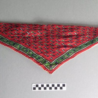 Scarf: Origsize: 17" (w) x 27" (l); Origformat: Artifact