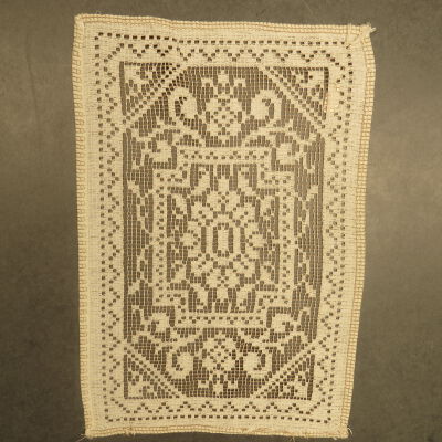Scarf, Bureau